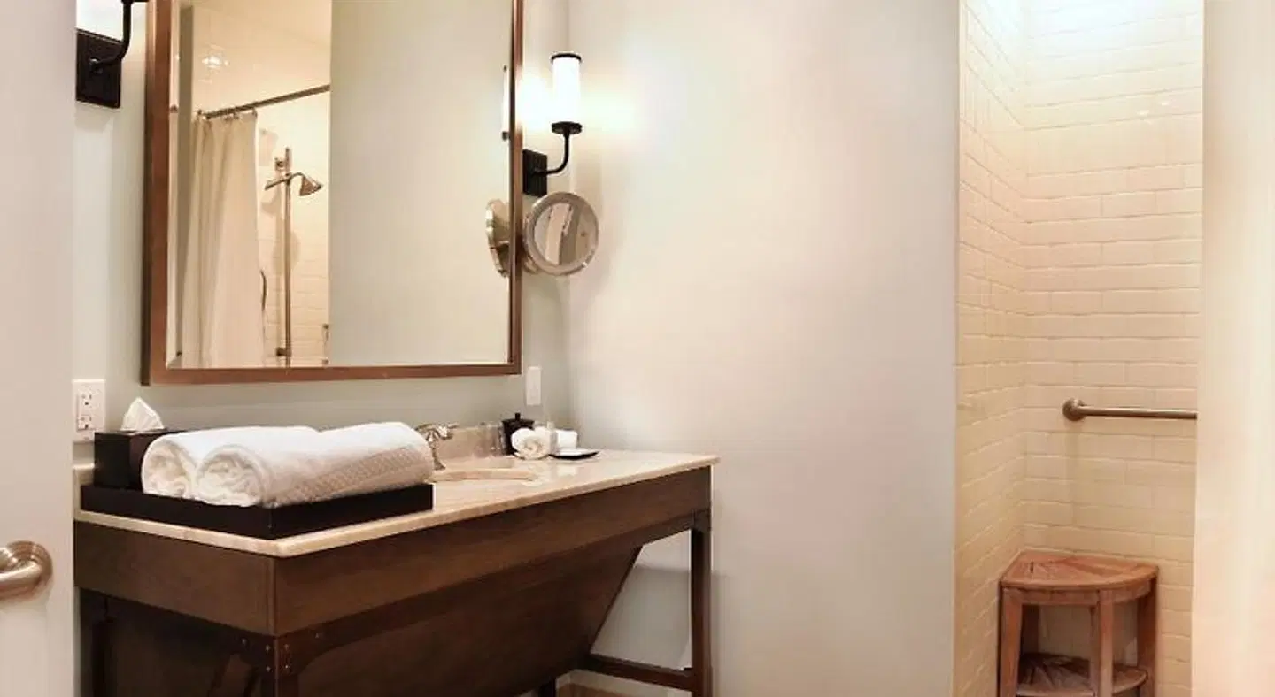 NOPSI Hotel, New Orleans - A Salamander Hotel Badezimmer