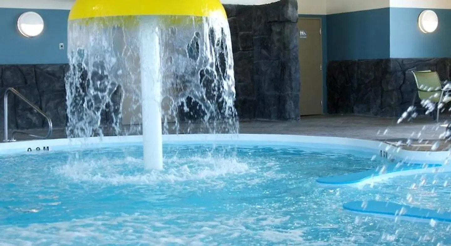 Best Western Plus Winnipeg West Hallenbad