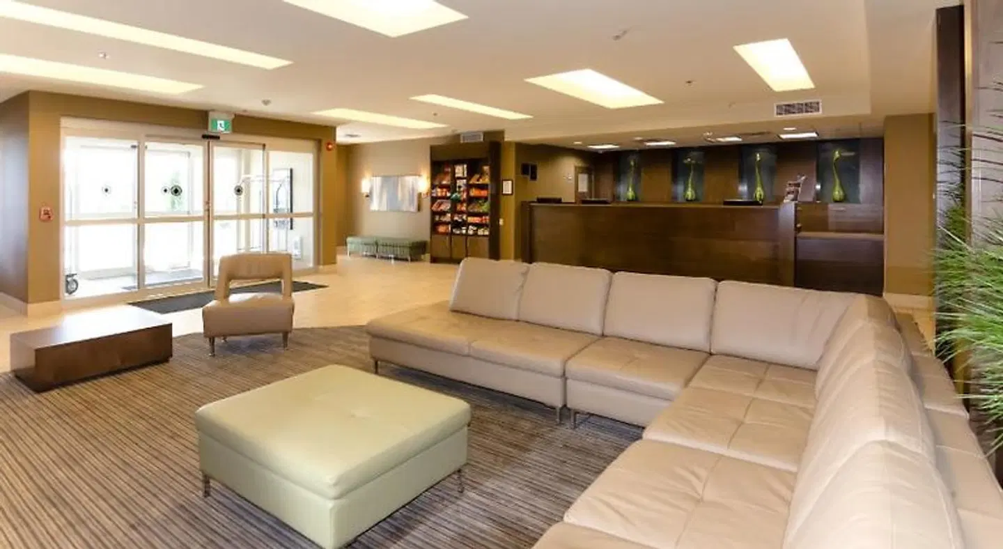Best Western Plus Winnipeg West LOUNGE_LOBBY