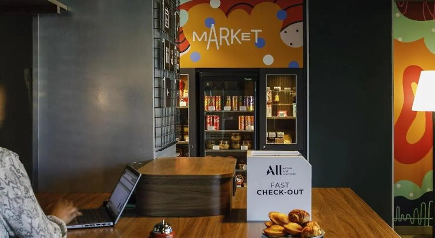 Kyriad Lyon Est - Meyzieu ZI - Aéroport LOUNGE_LOBBY