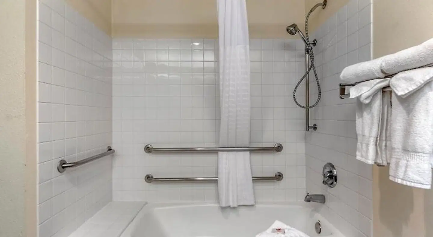 Comfort Inn Troutdale-Portland East Badezimmer