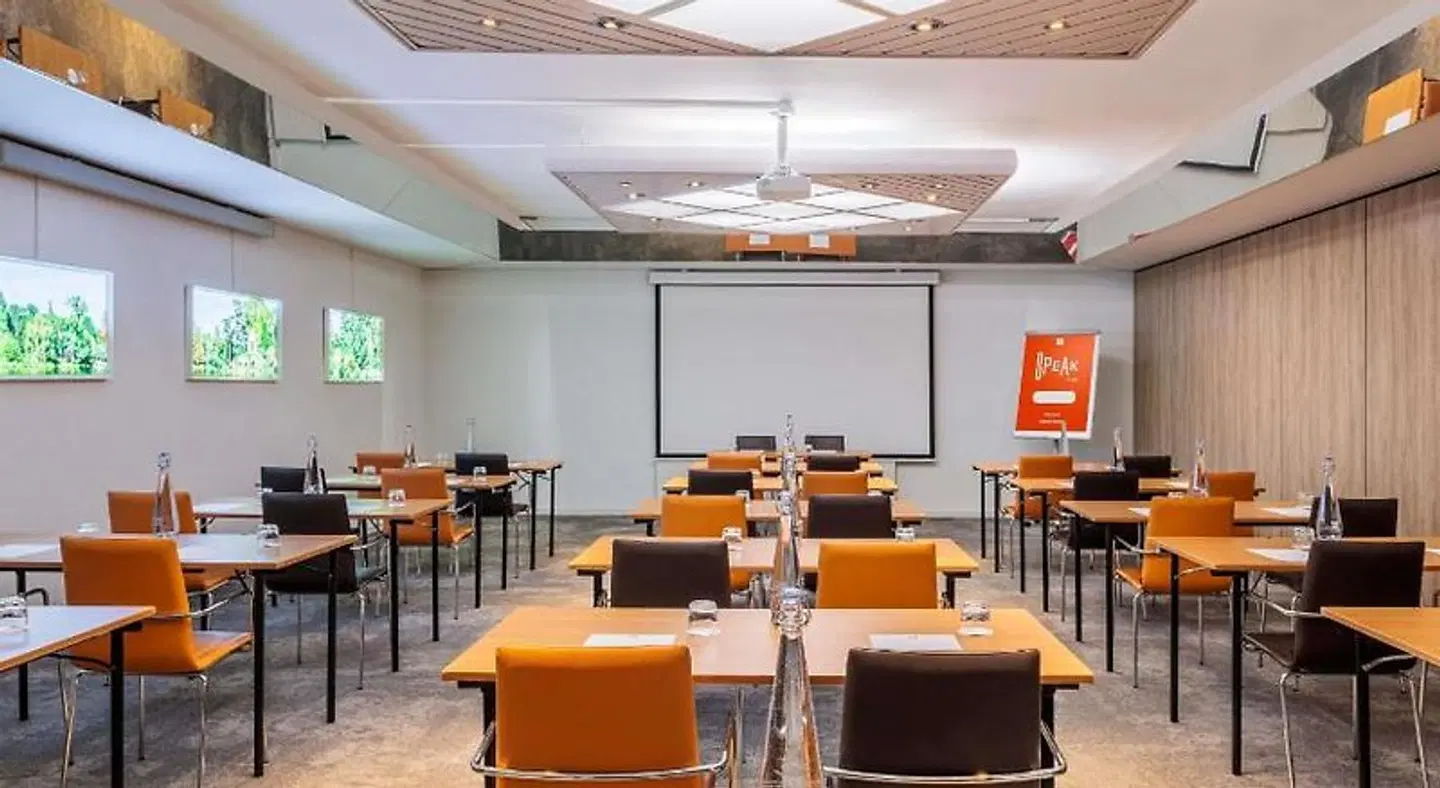 ibis Lausanne Crissier Konferenz