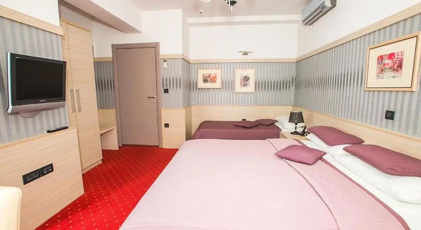 Galija ROOM_EXAMPLE
