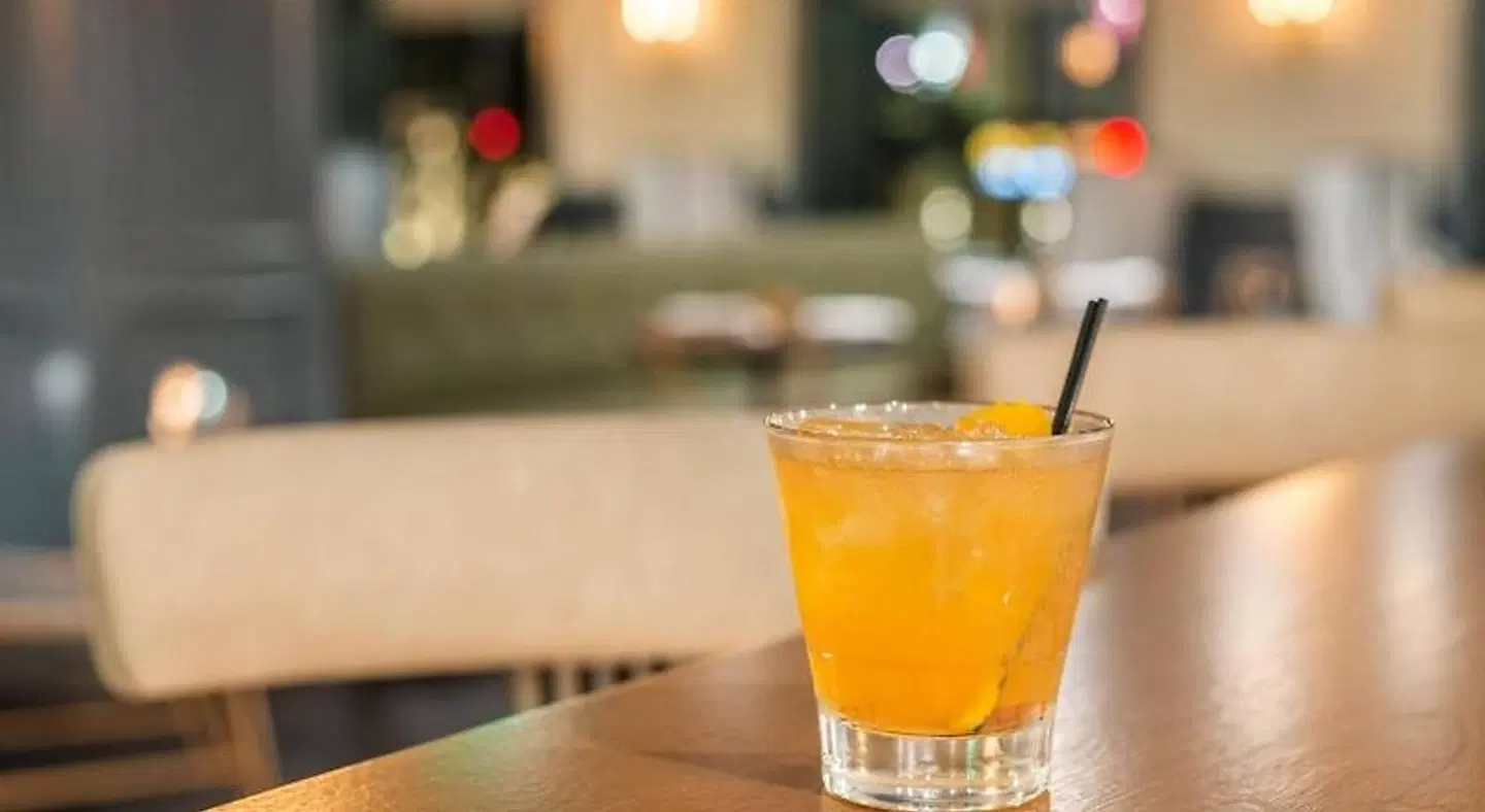 Cambria Hotel Houston Downtown Convention Center Bar