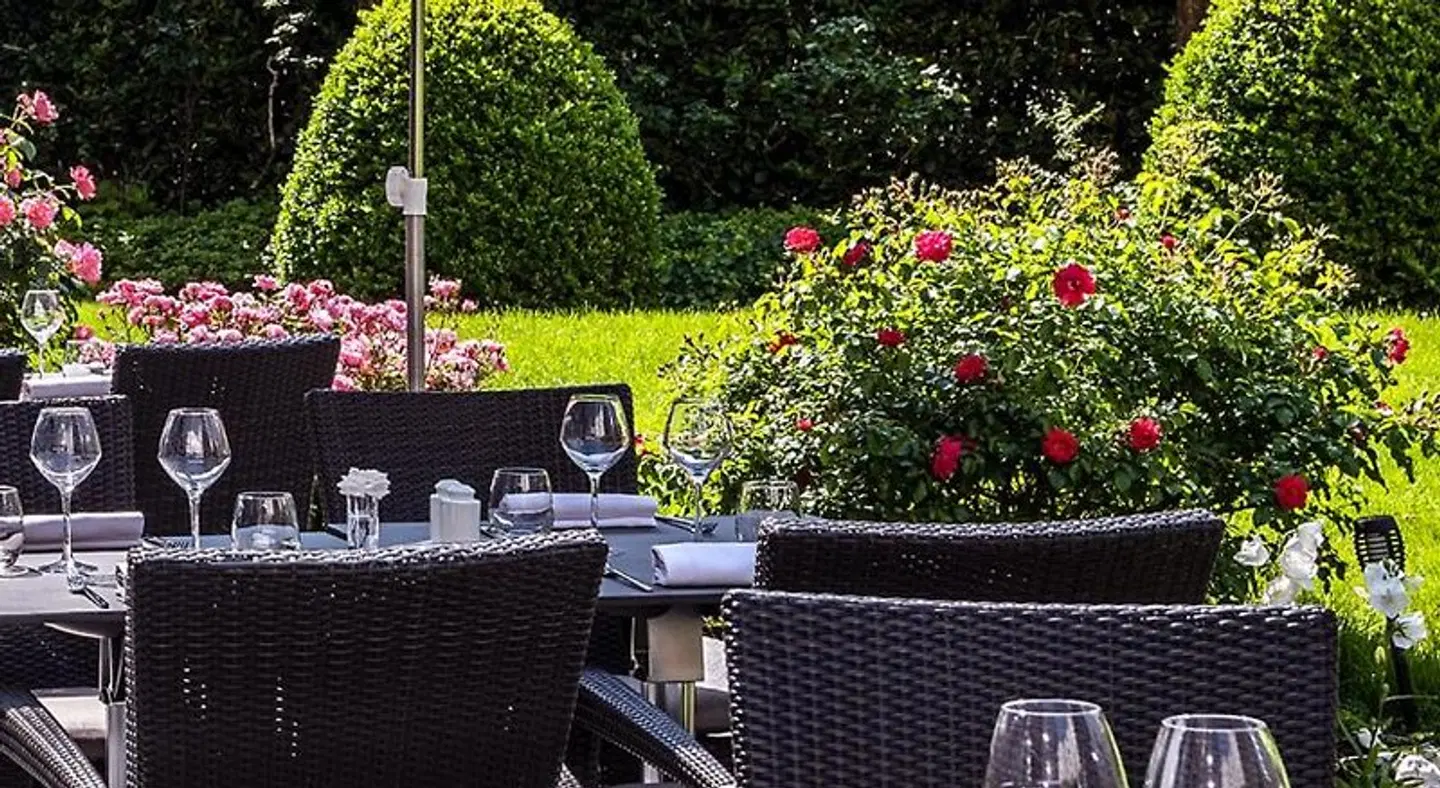 Warwick Reine Astrid Terrasse