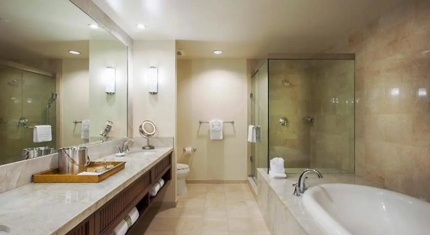 Santa Barbara Inn Badezimmer