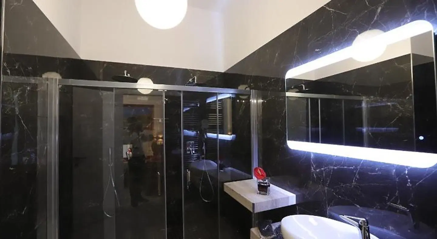 Mecla Suites Badezimmer