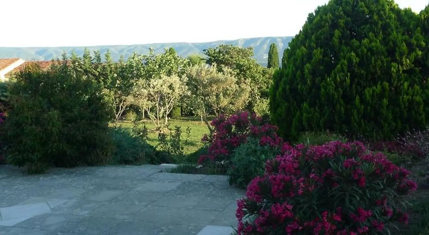 Bed and Breakfast - Domaine de l'Enclos LANDSCAPE