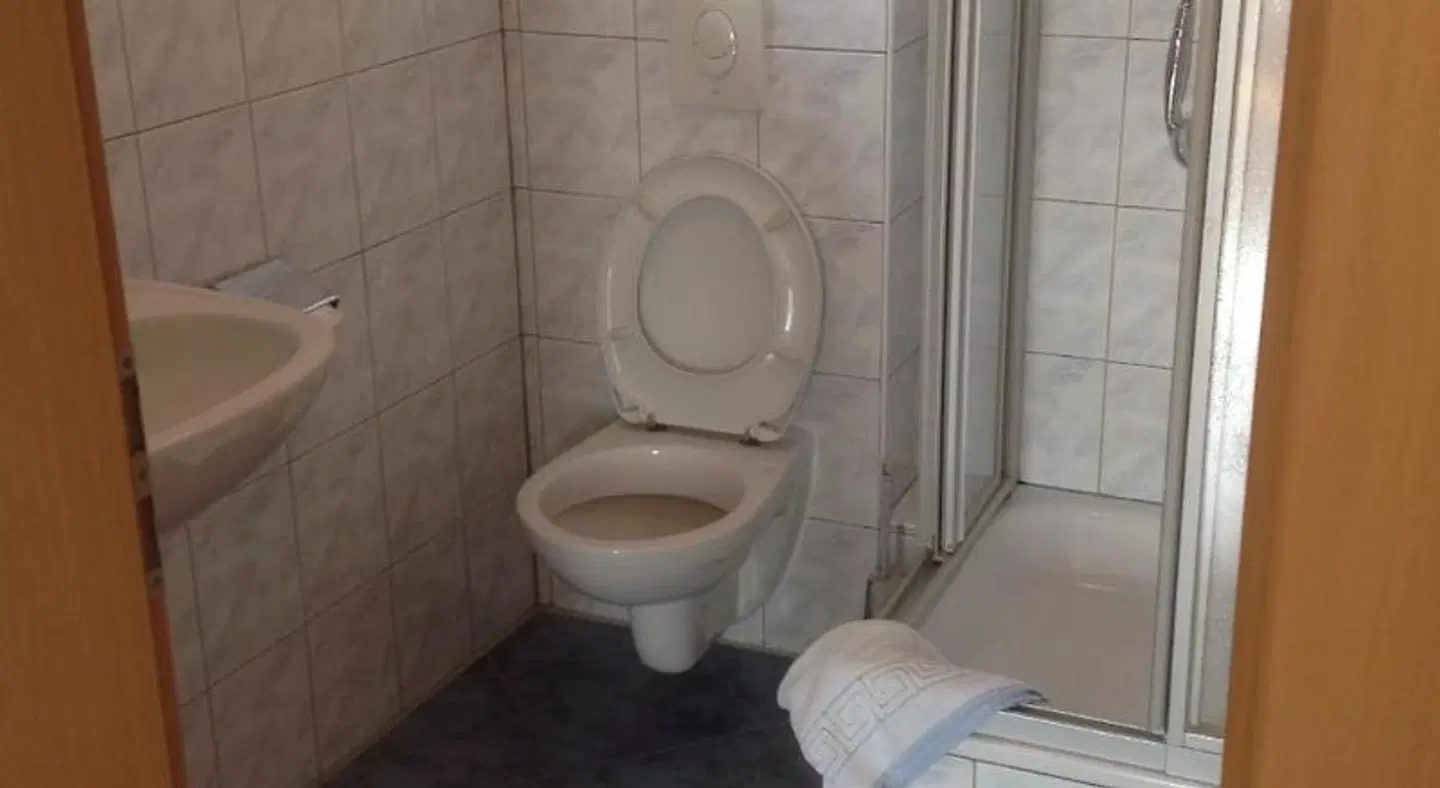Altstadt Garni Pension Badezimmer