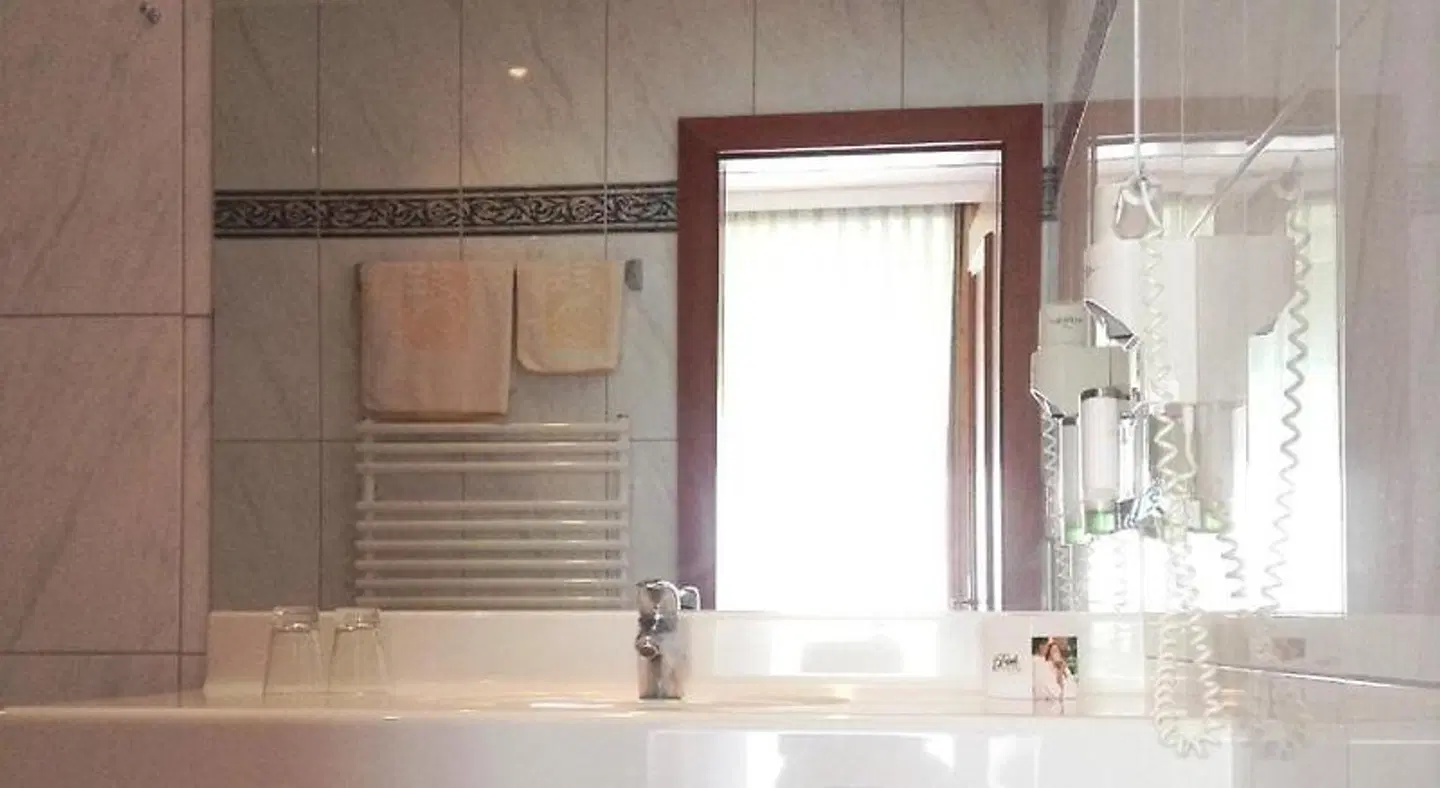 Parkhotel Badezimmer