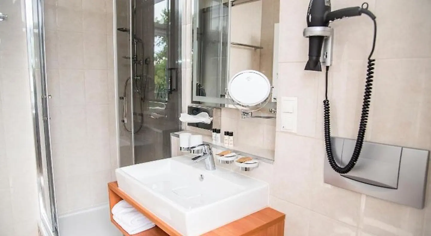 Hotel Villa Elsa Badezimmer