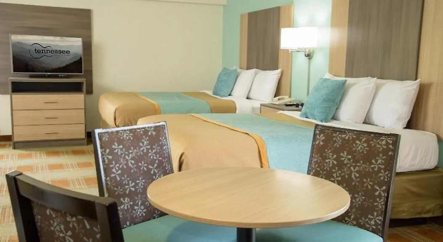 Pigeon River Inn ROOM_EXAMPLE