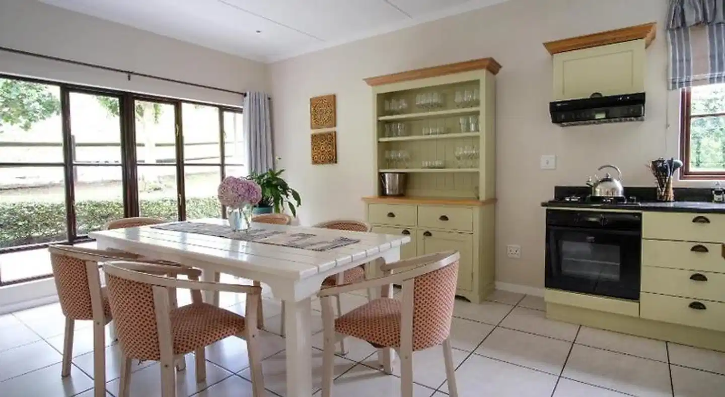 High Season Farm Self Catering Cottages Wohnbeispiel