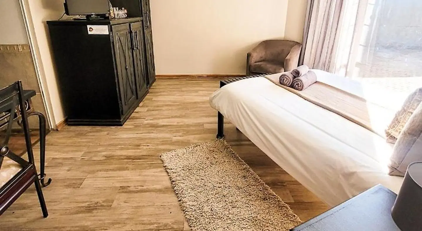 Solo Gracia Guesthouse ROOM_EXAMPLE