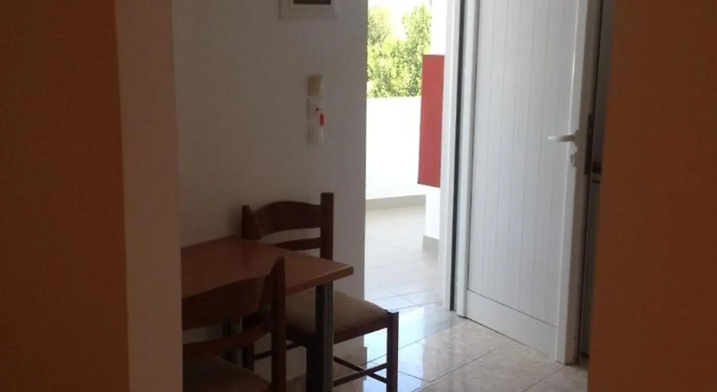 Summerdays Studios ROOM_EXAMPLE
