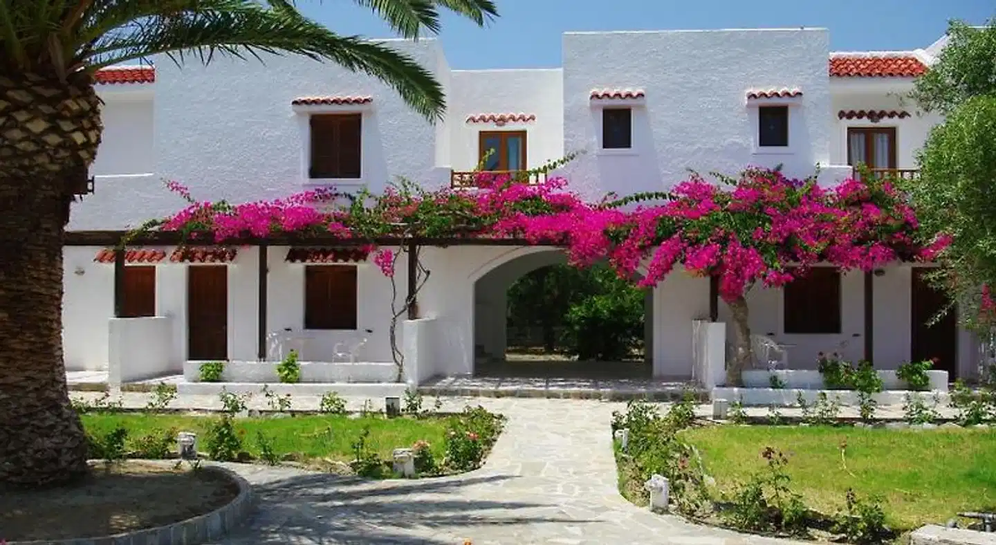 Astron Hotel Aussenansicht