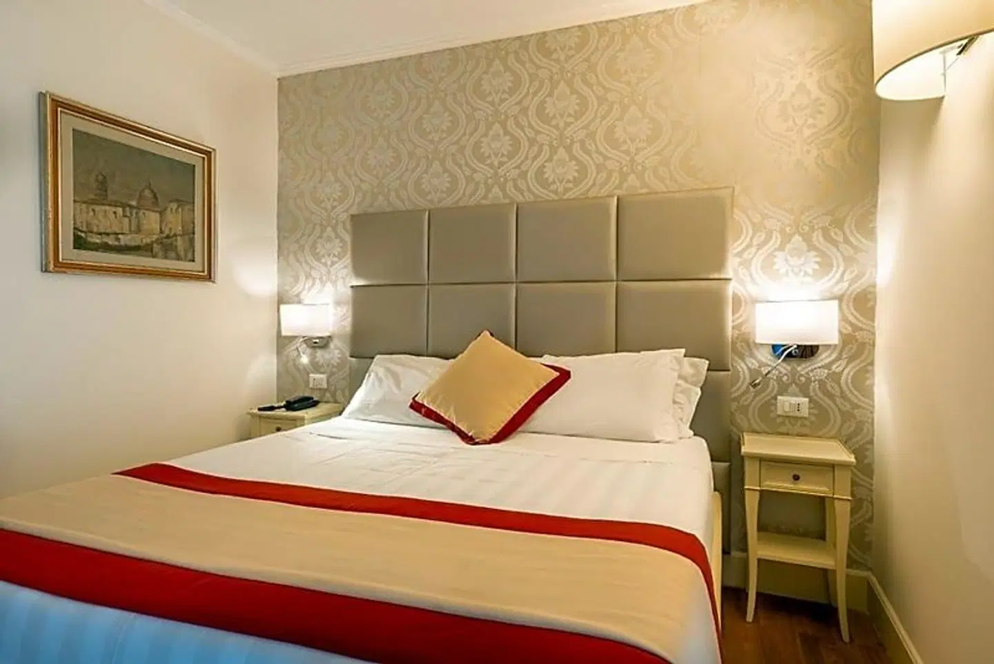 Dei Priori ROOM_EXAMPLE