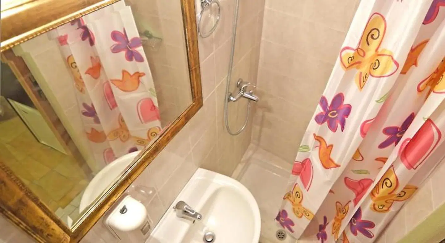Minos Pension Badezimmer