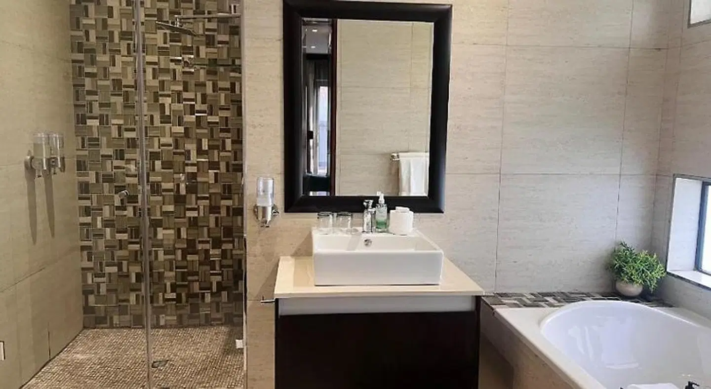 One O Eight Place Badezimmer