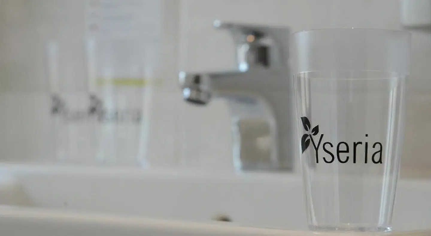 Logis Hôtel Yseria Badezimmer