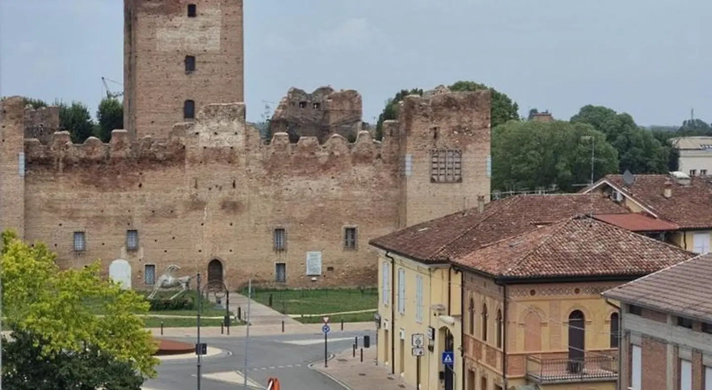 dei Gonzaga EXTERIOR