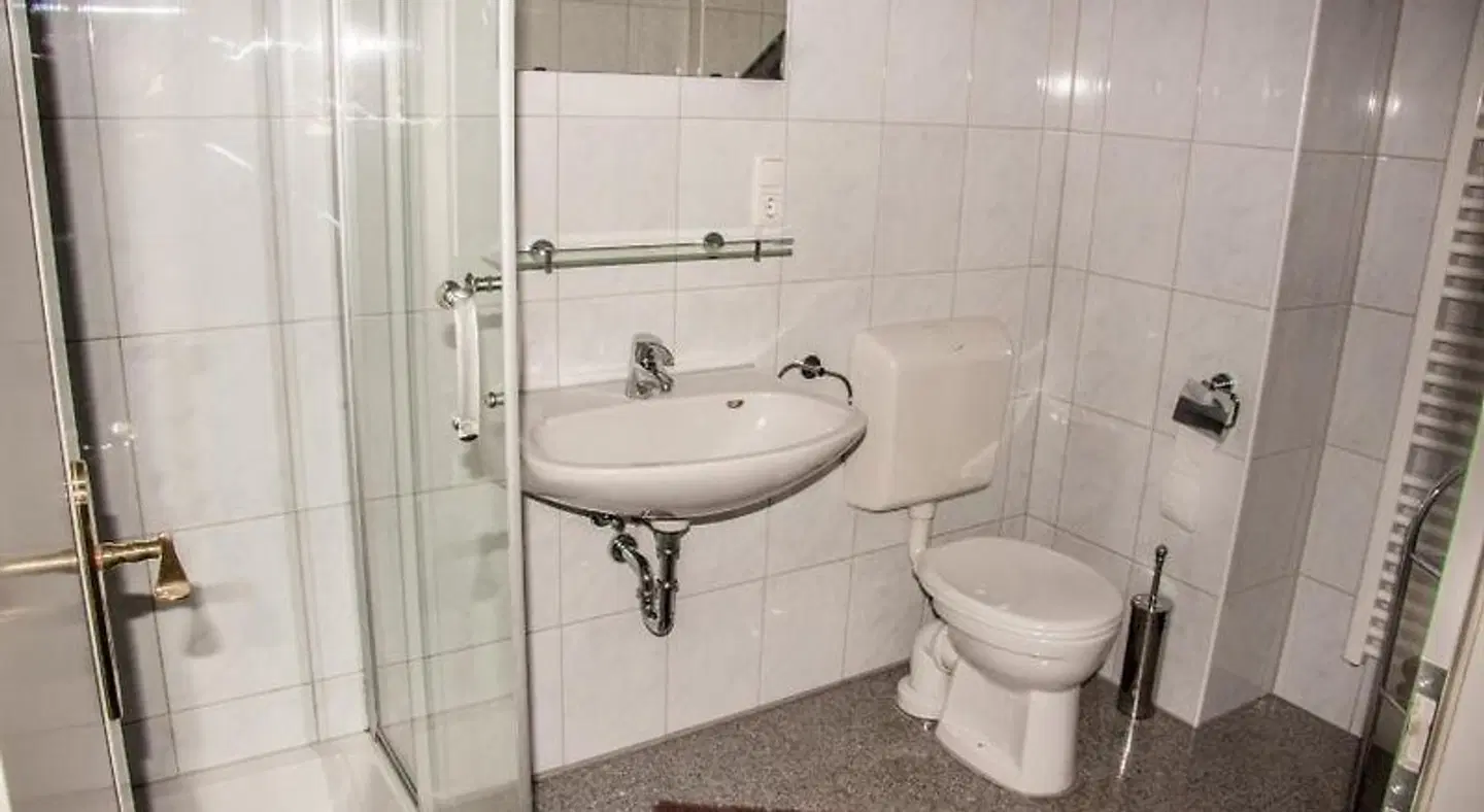 Boardinghouse - Stadtvilla Budget Badezimmer