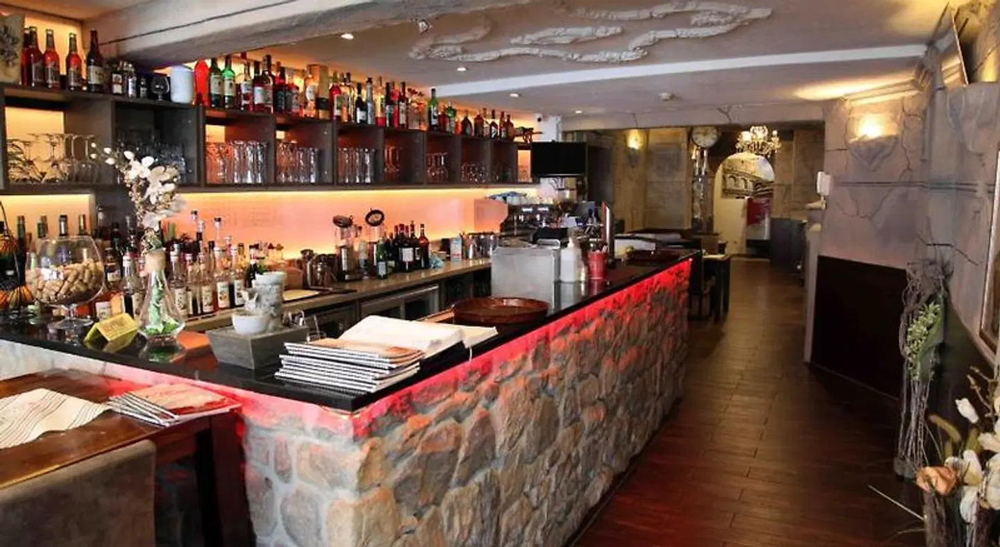 Villa Colosseo Bar