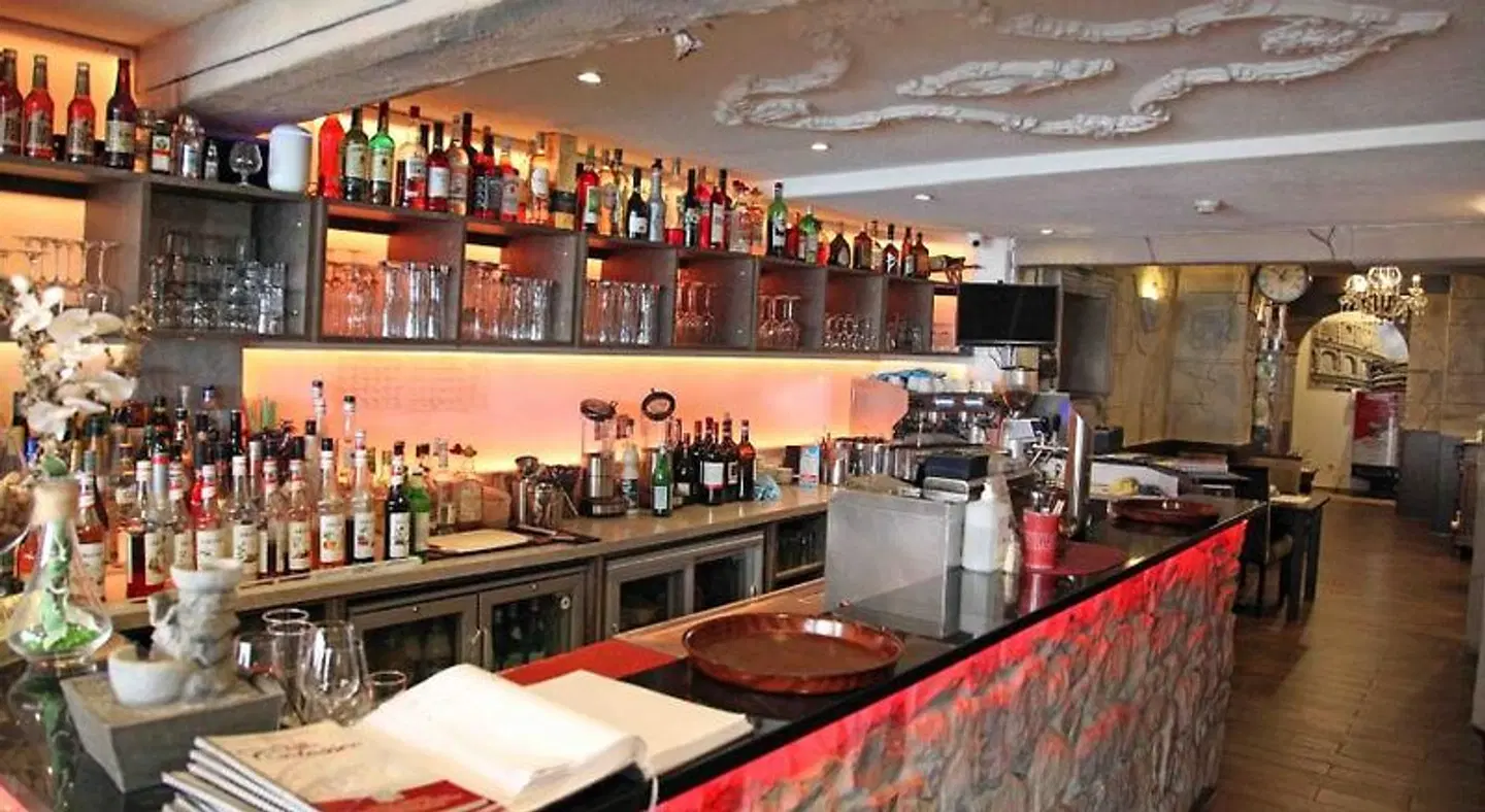 Villa Colosseo Bar