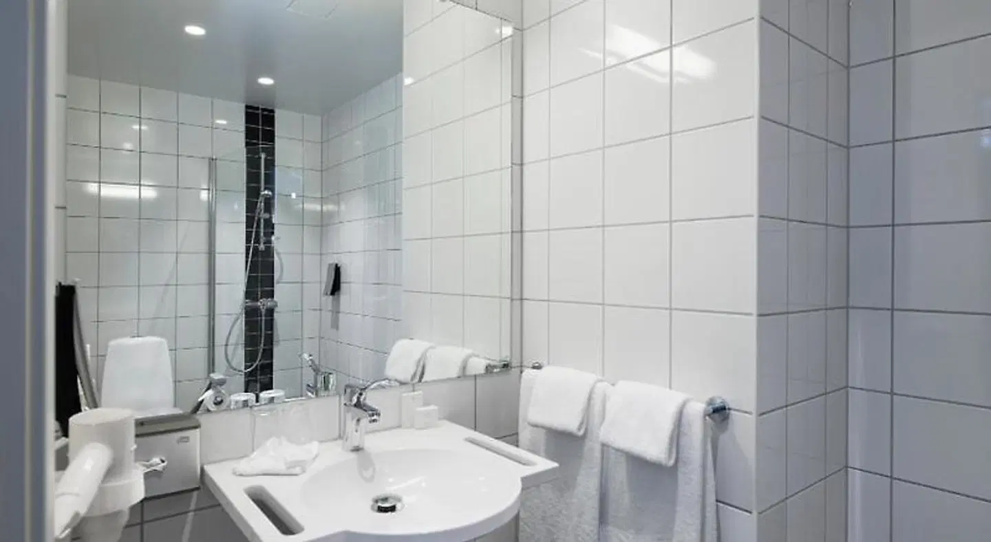 Thon Hotel Bergen Airport Badezimmer