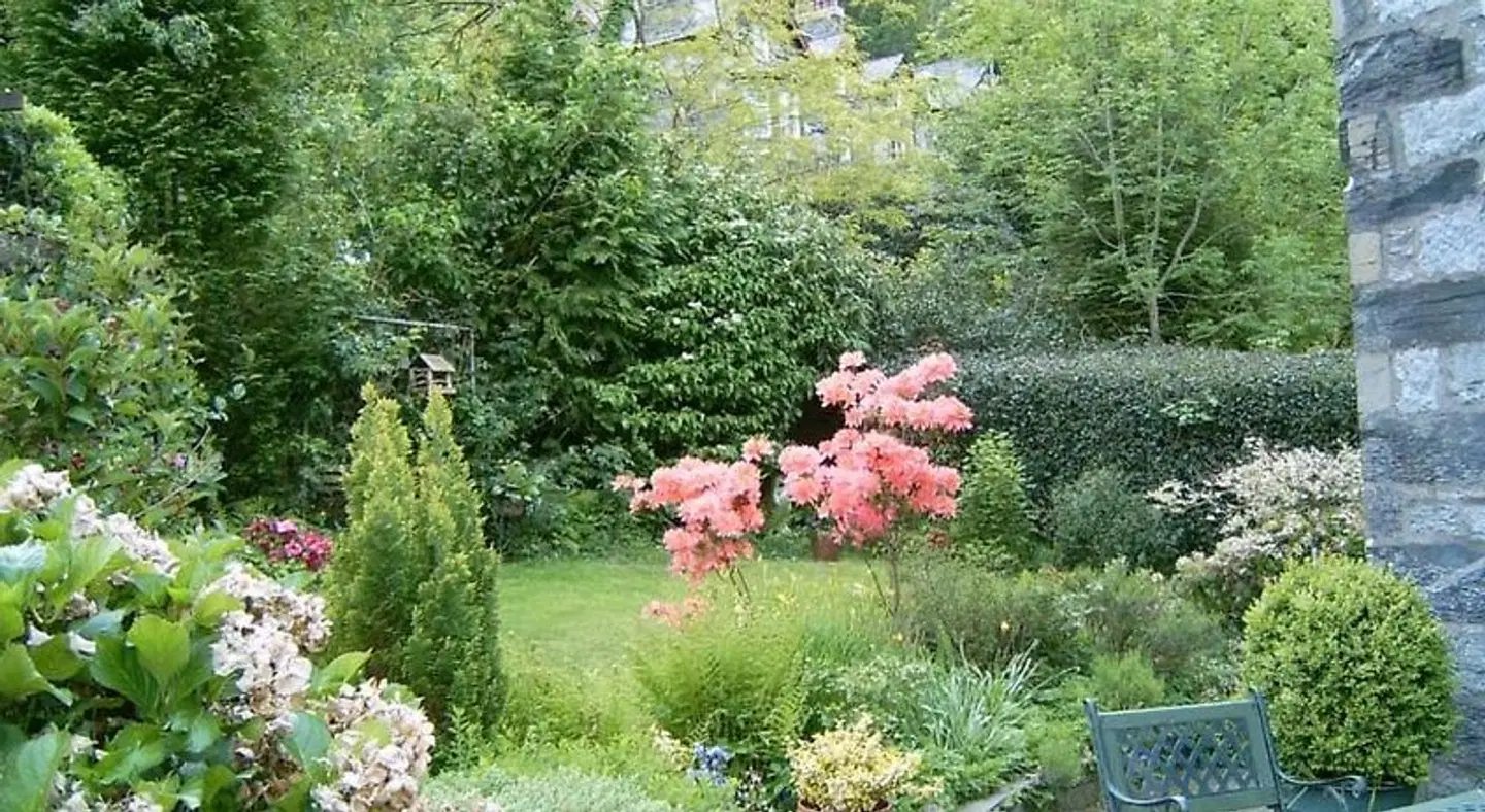 Garth Dderwen Garten