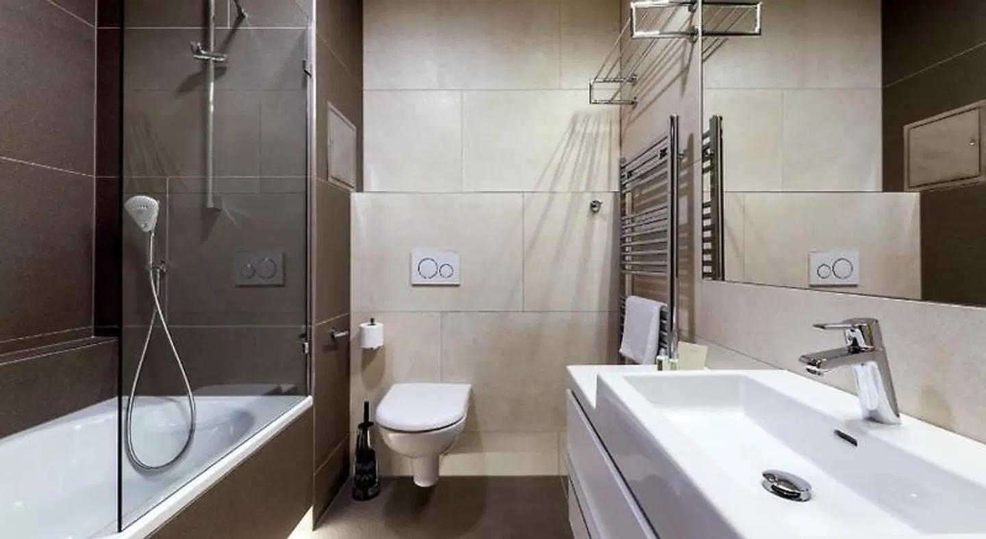 Hotel Pecr Deep Badezimmer
