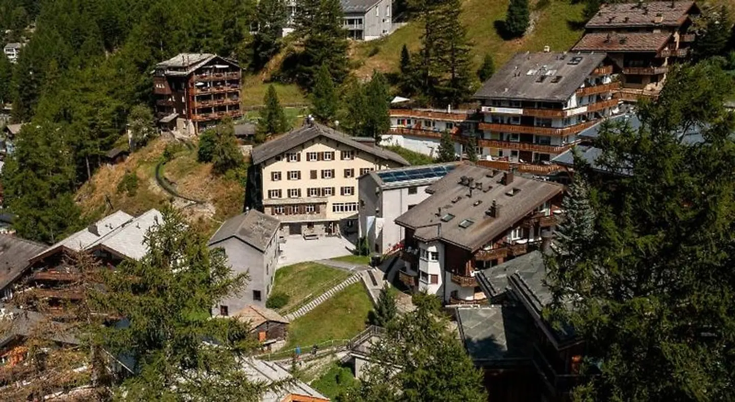 Zermatt Youth Hostel EXTERIOR
