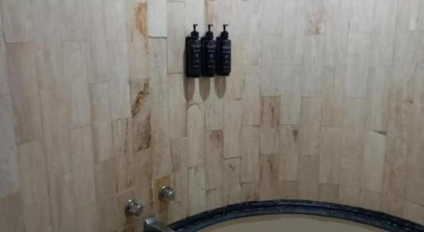 Century Zona Rosa Badezimmer