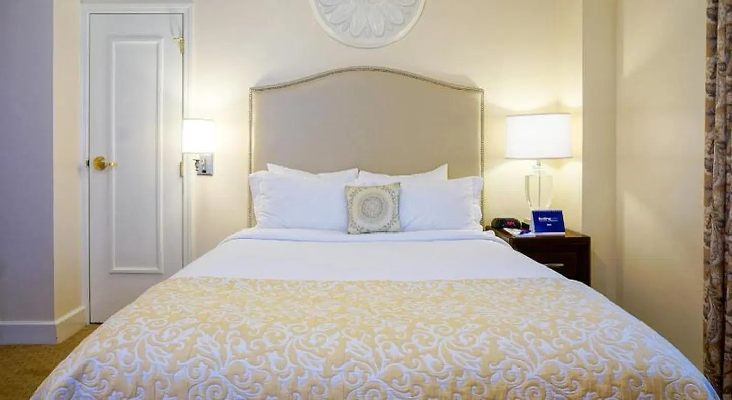 Hotel Santa Barbara ROOM_EXAMPLE