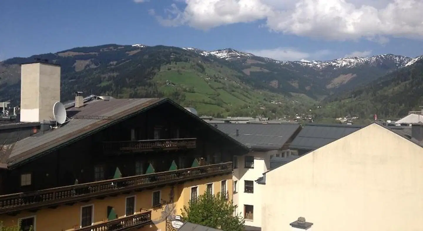 Traube EXTERIOR
