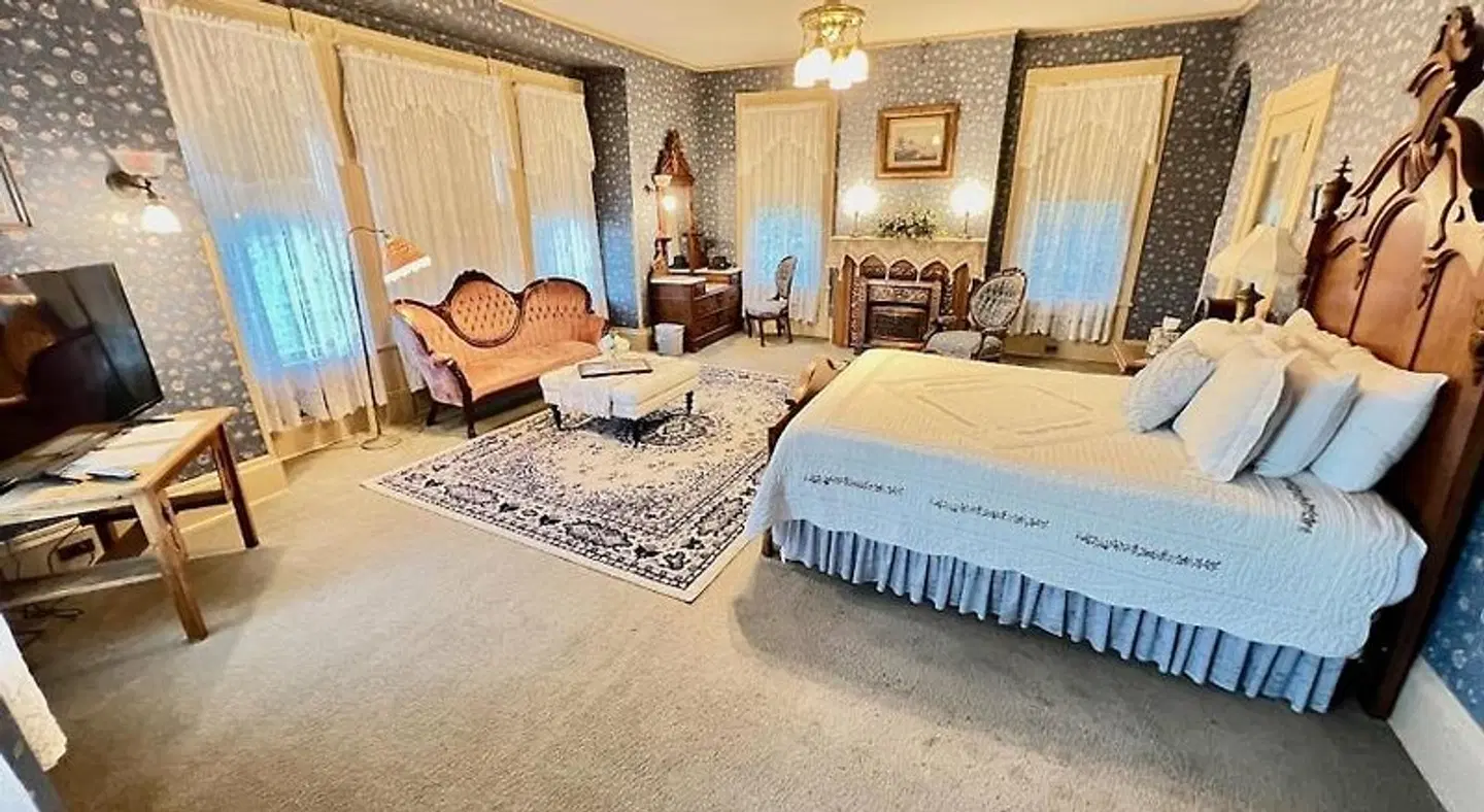 The Hancock House ROOM_EXAMPLE