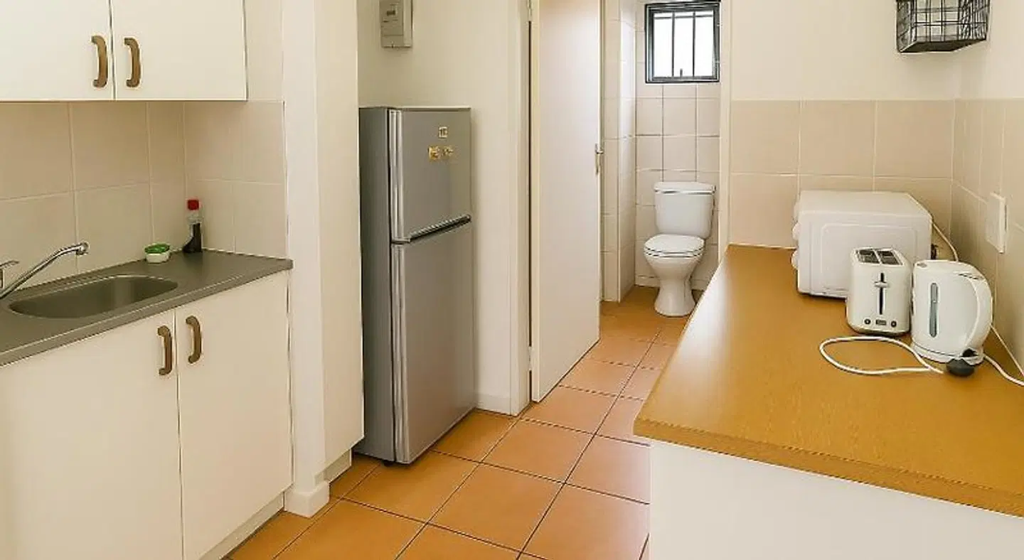 Green Elephant Backpackers Badezimmer