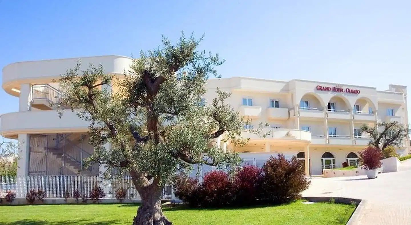 Grand Hotel Olimpo Aussenansicht