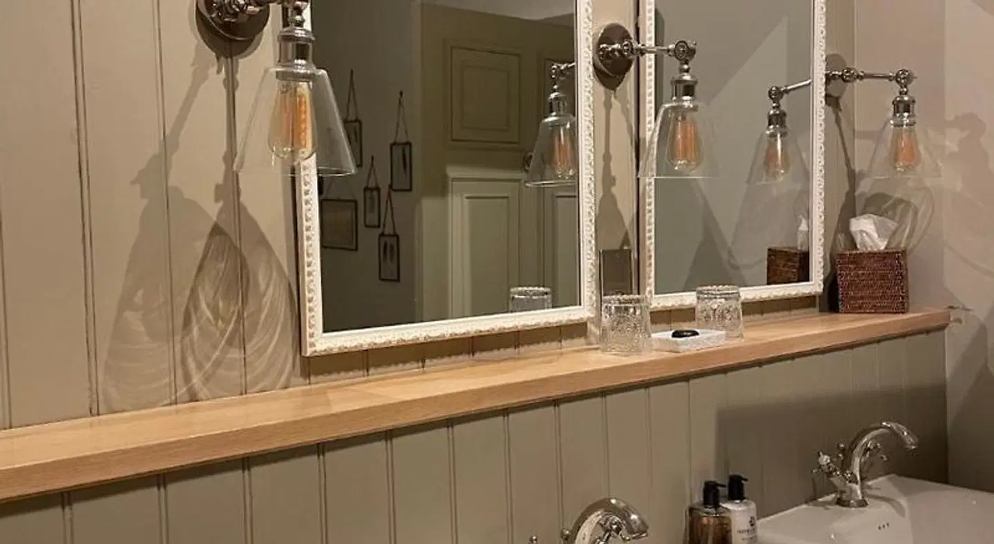 Beadnell Towers Hotel Badezimmer