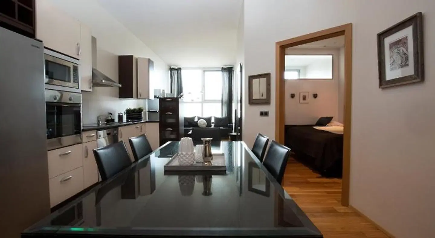 Room with a View Hotel ROOM_EXAMPLE