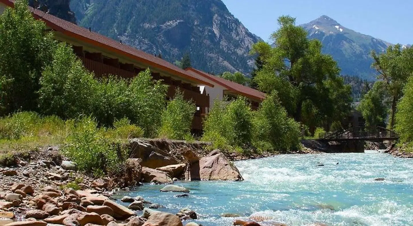 Hot Springs Inn OUTDOOR_POOL
