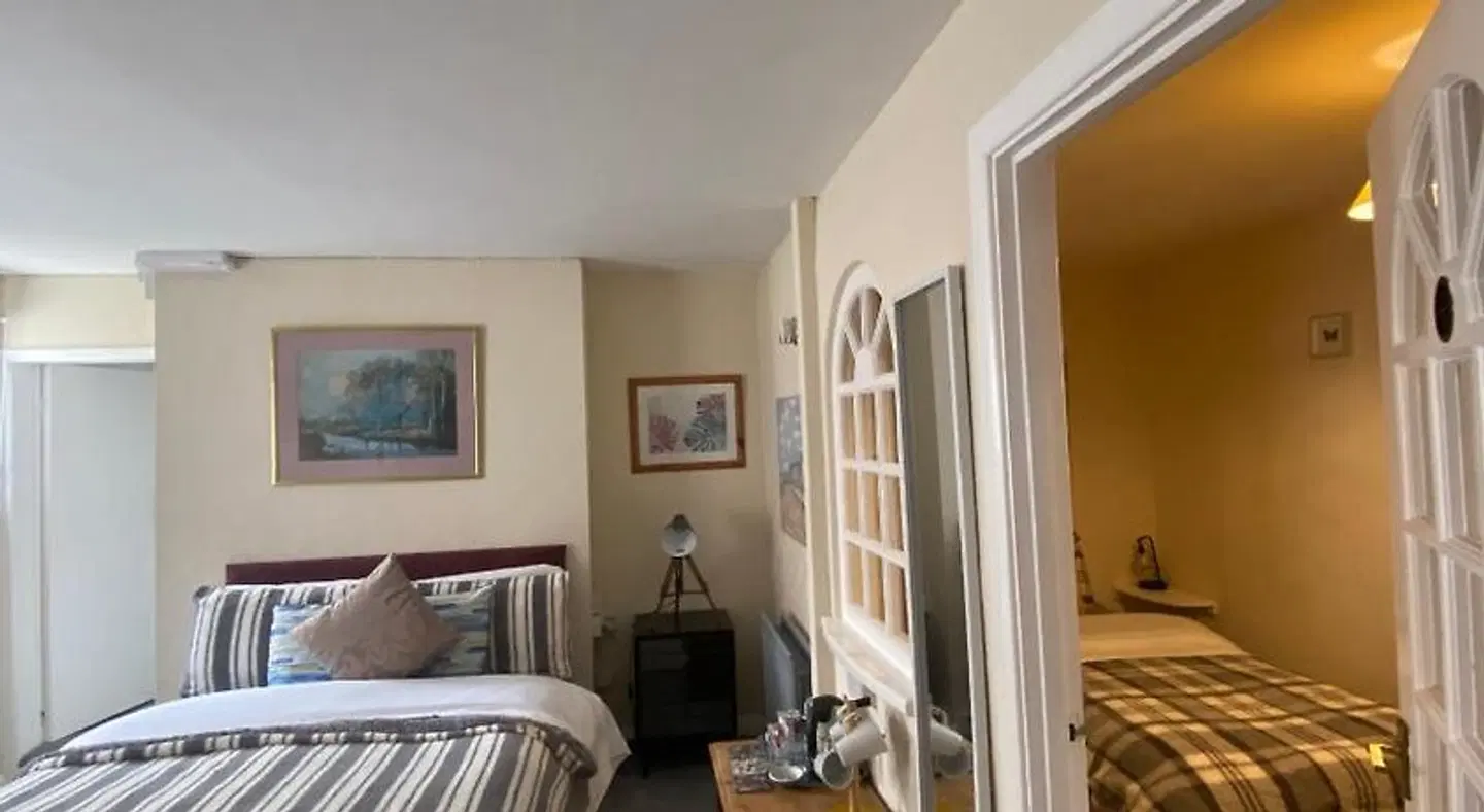 The Mountview ROOM_EXAMPLE