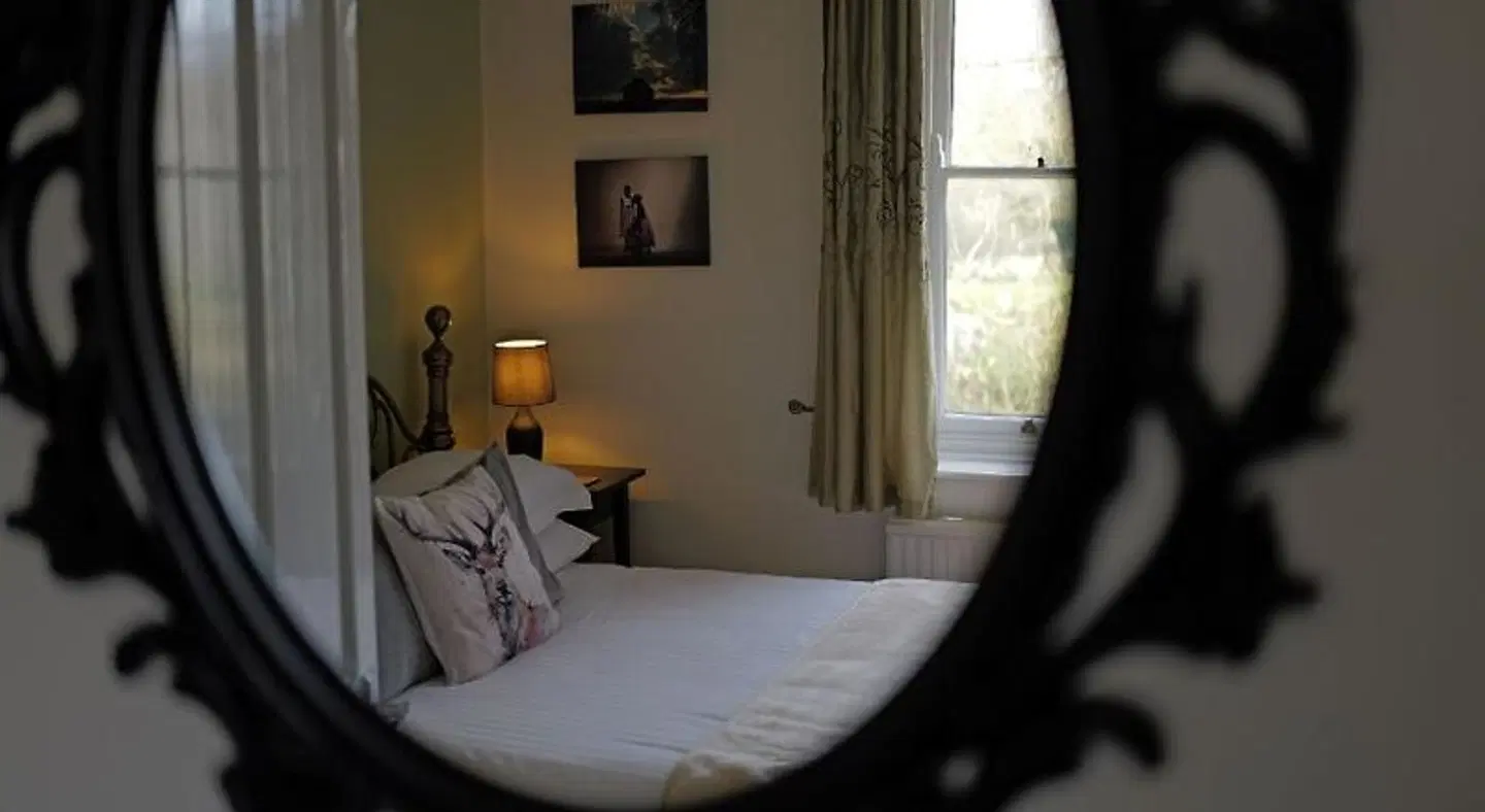 The Place to Stay ROOM_EXAMPLE