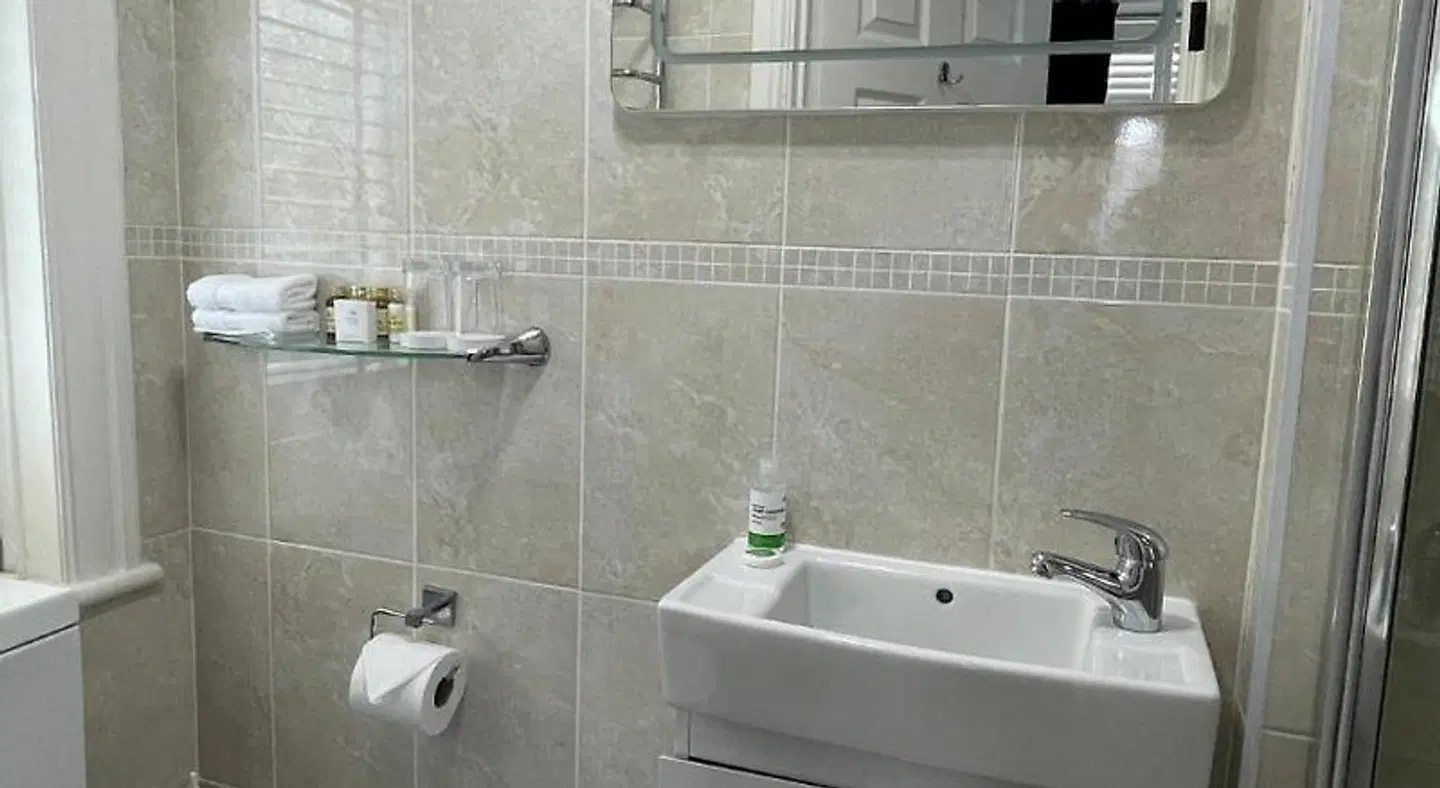 Grosvenor Lodge Guest House Badezimmer