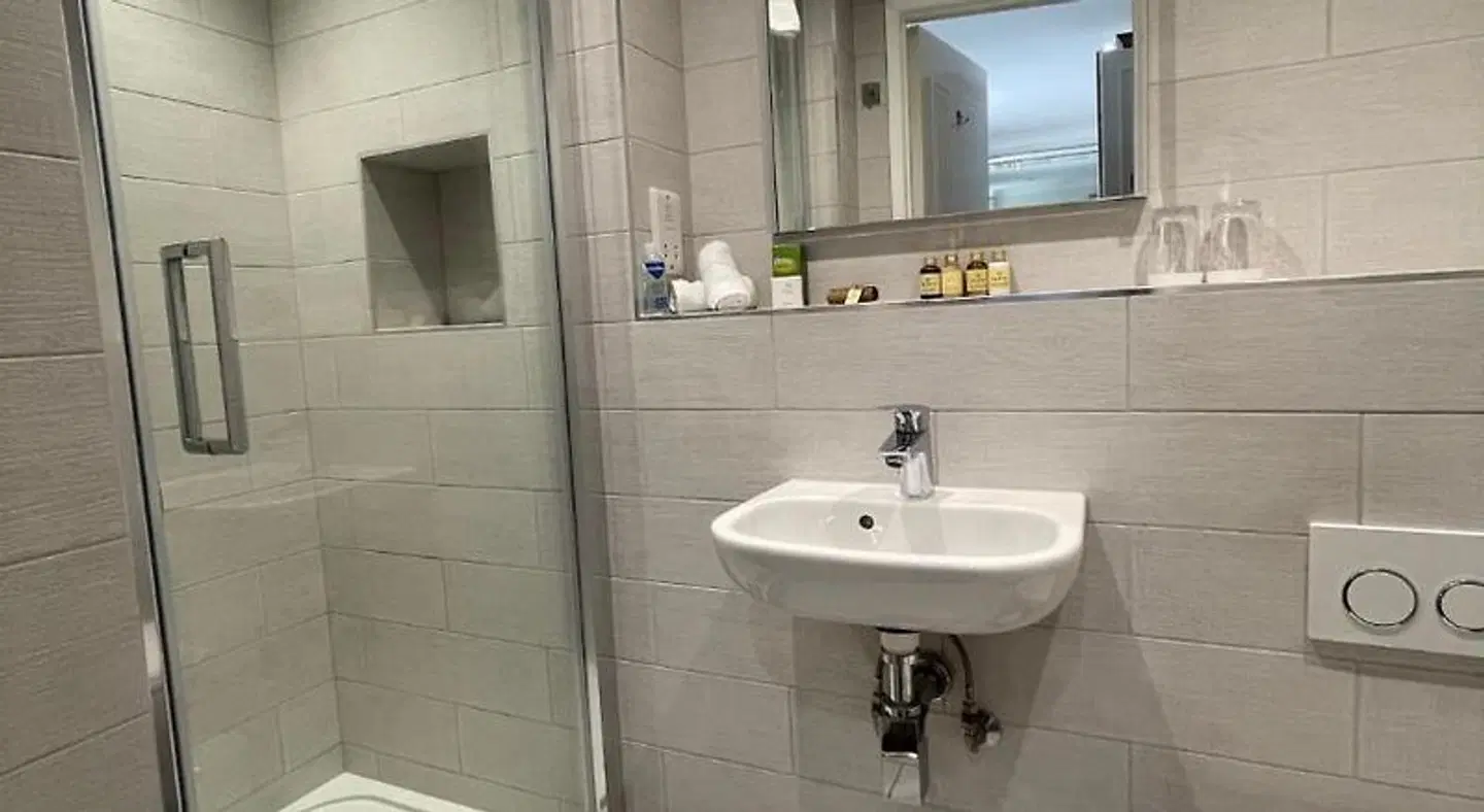 Grosvenor Lodge Guest House Badezimmer