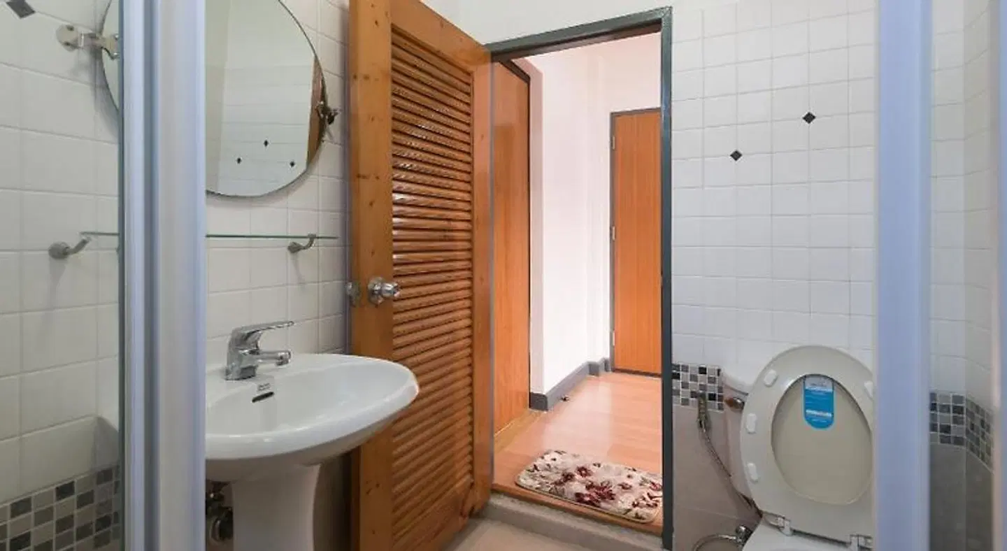 BaanSu Hostel Badezimmer