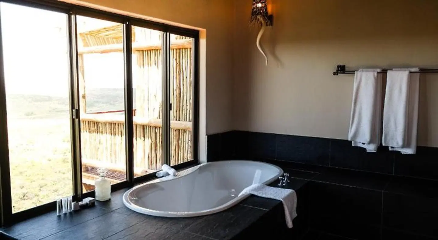 Umzolozolo Private Safari Lodge Badezimmer