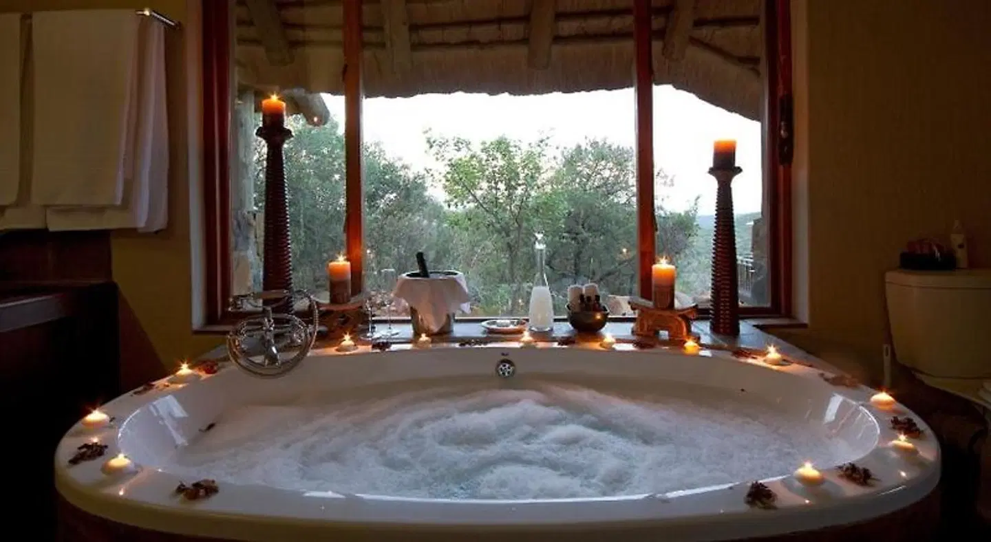 Umzolozolo Private Safari Lodge Terrasse
