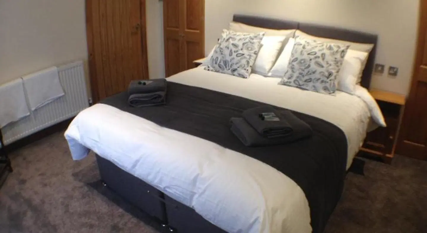 Deri-Down Guest House ROOM_EXAMPLE