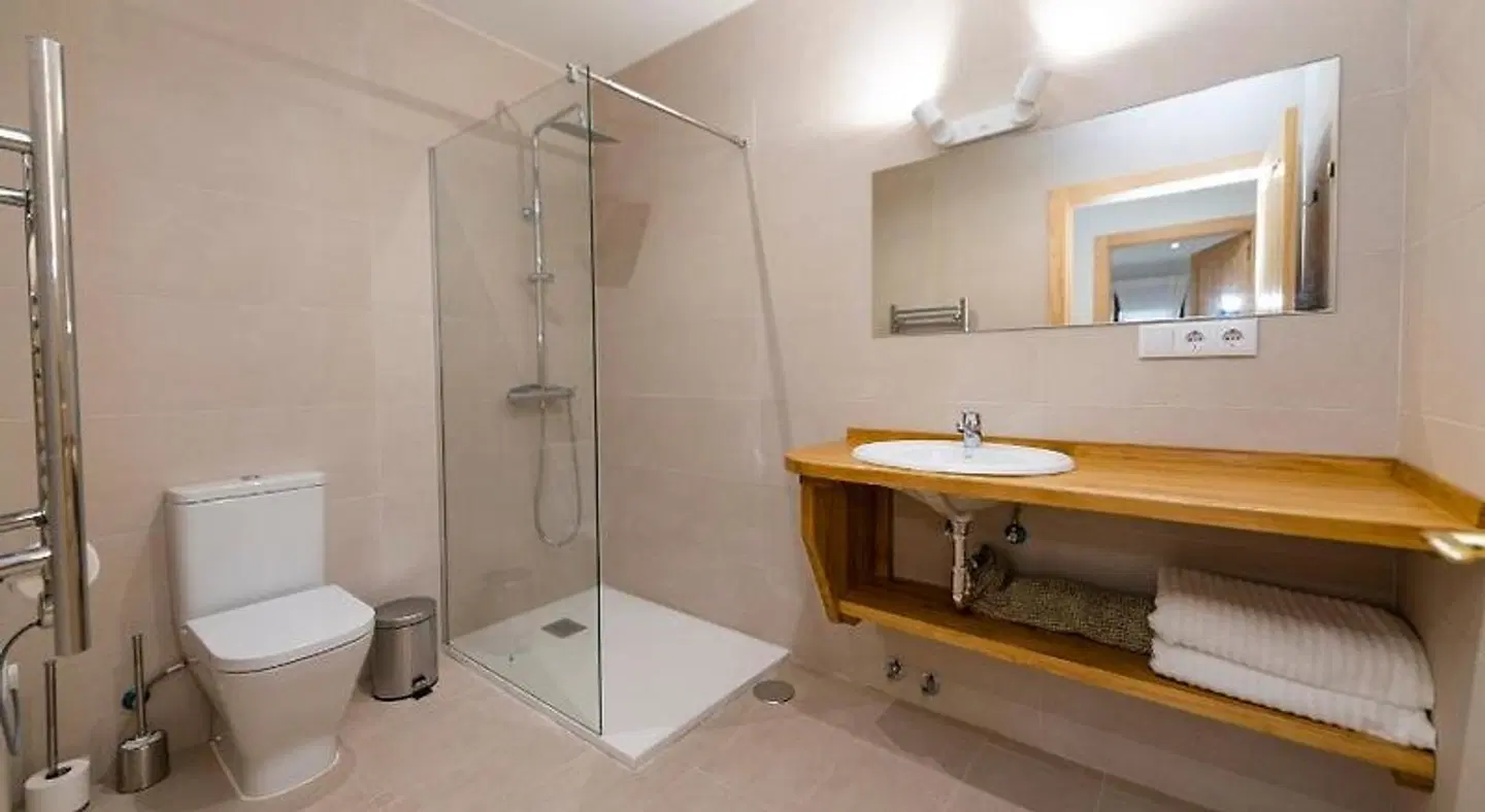 Apartamentos Los Picos de Europa Badezimmer